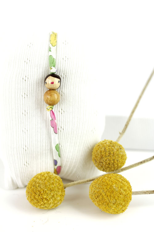 (image pour) Bracelet de vœu à nouer Liberty Betsy Mimosa