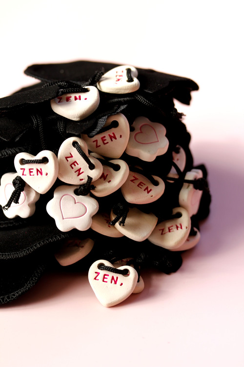 (image pour) Galet anti-stress émail Rose Ancien