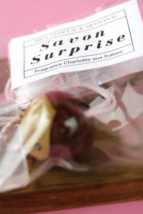 (image pour) Savon Surprise Fraise Grand Rond Plein