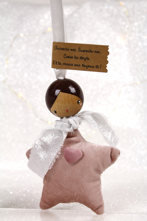 (image pour) Etoile Peluche Rose Fillette Châtain