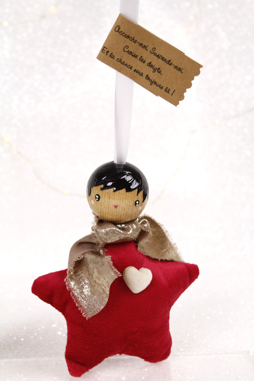 (image pour) Etoile Peluche Rouge Garçon Brun